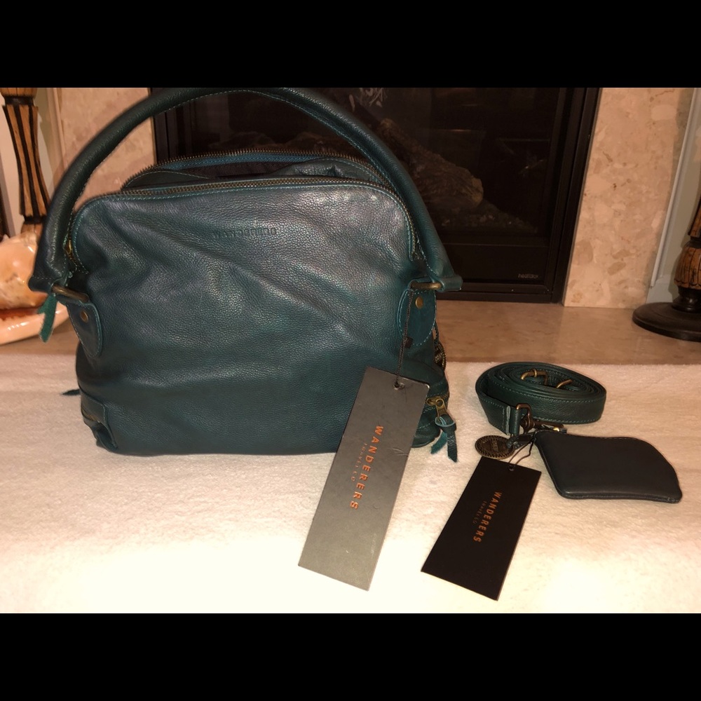 Wanderers travel crossbody handbag with coin purse.  Beautiful color Azzurra.